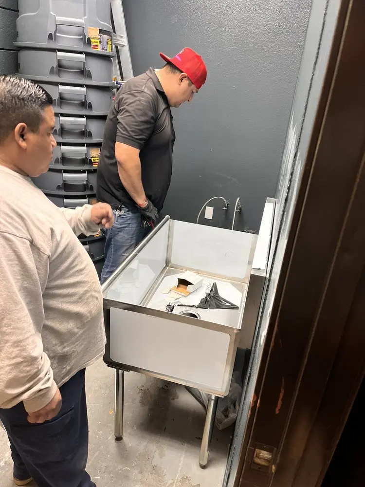 Commercial plumbing and sink installation in Luxomni